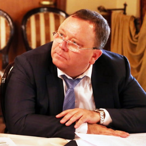 Олег Иващенко